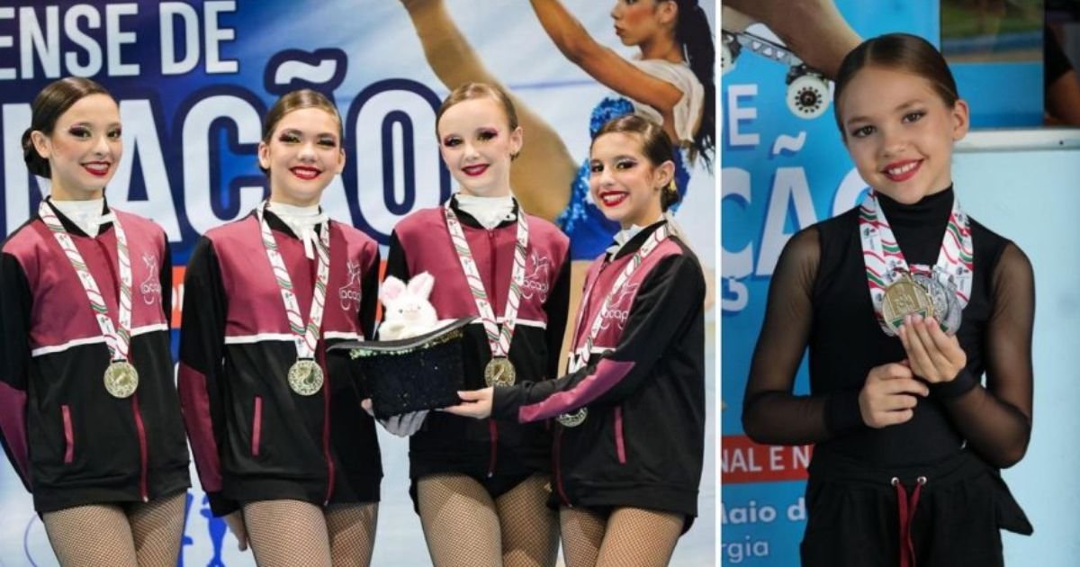 Equipe de patinação artística posa com medalhas após conquistar títulos em campeonato estadual.